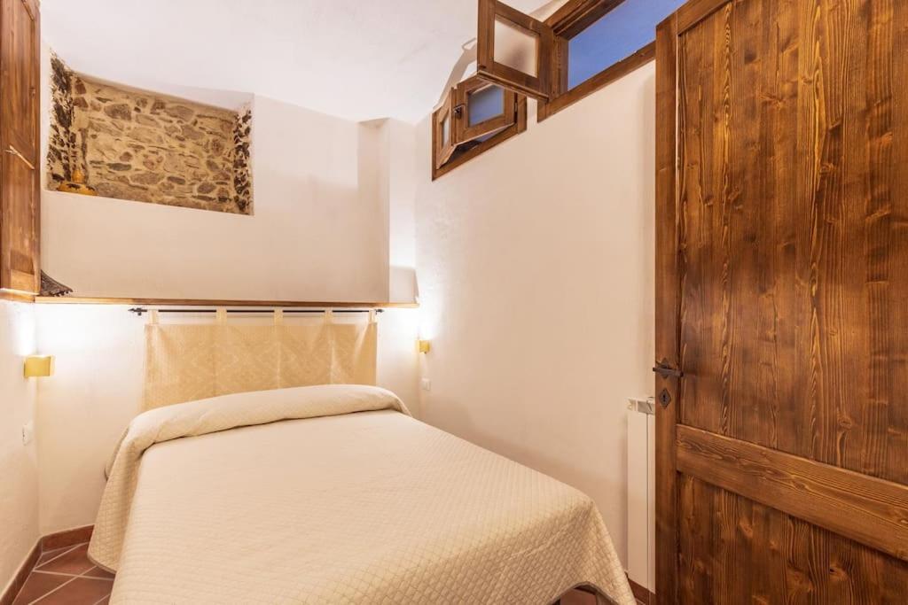 Apartmán Domm'E Antoni Baunei Exteriér fotografie