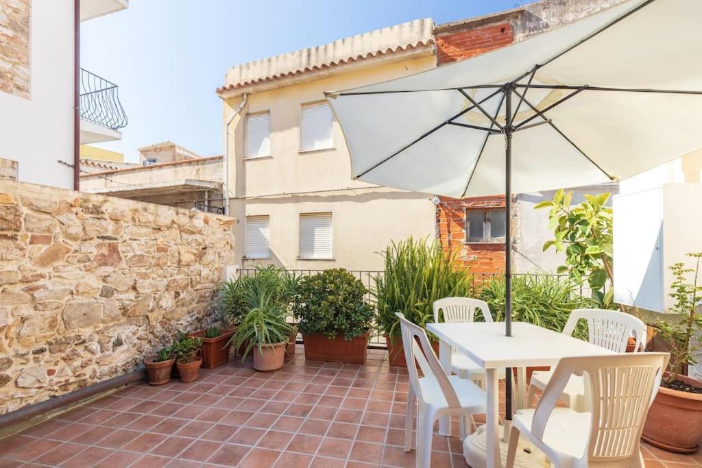 Apartmán Domm'E Antoni Baunei Exteriér fotografie